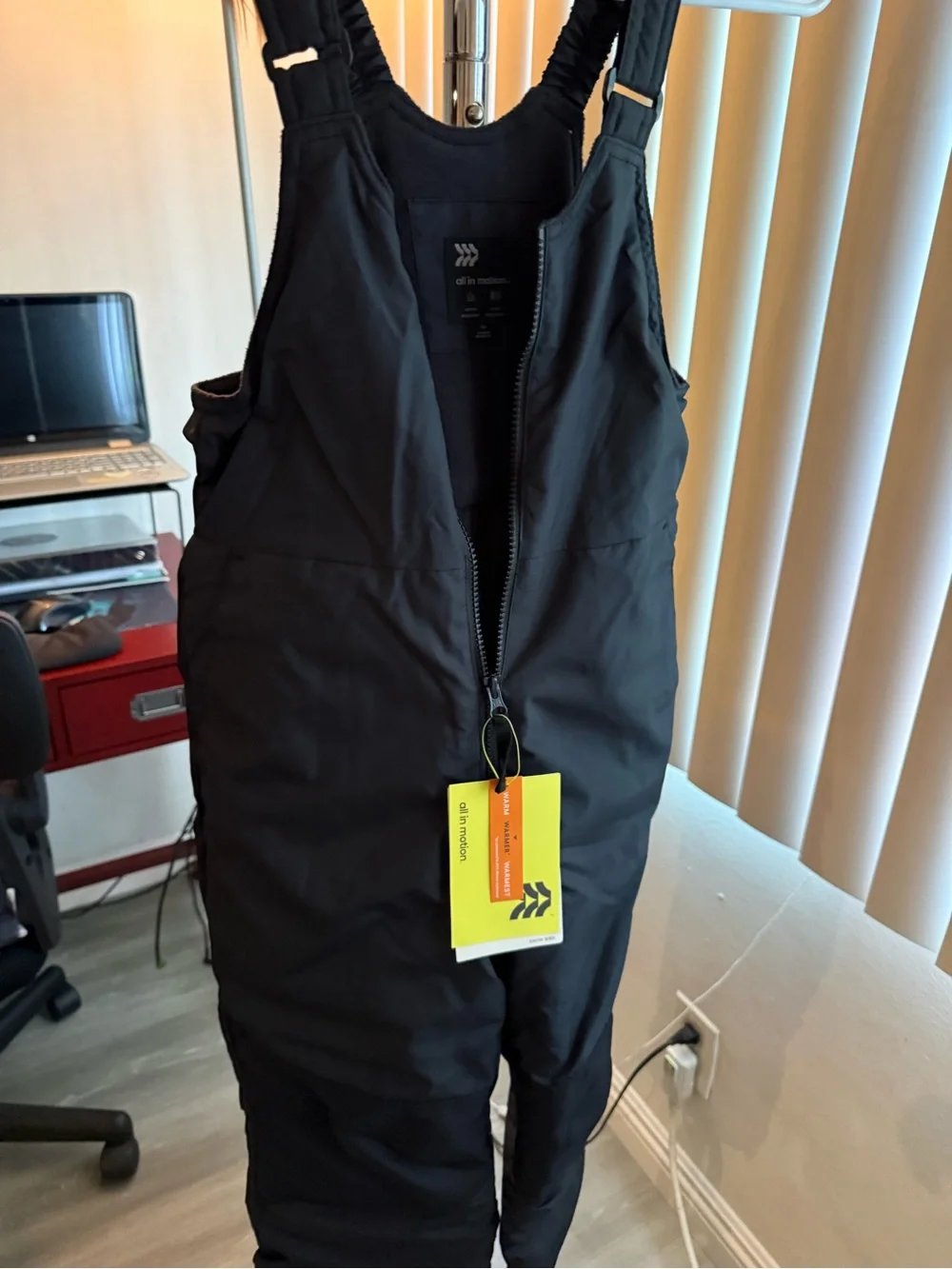 all in motion Black Insulated Snow Bibs - Picture 1 of 5
